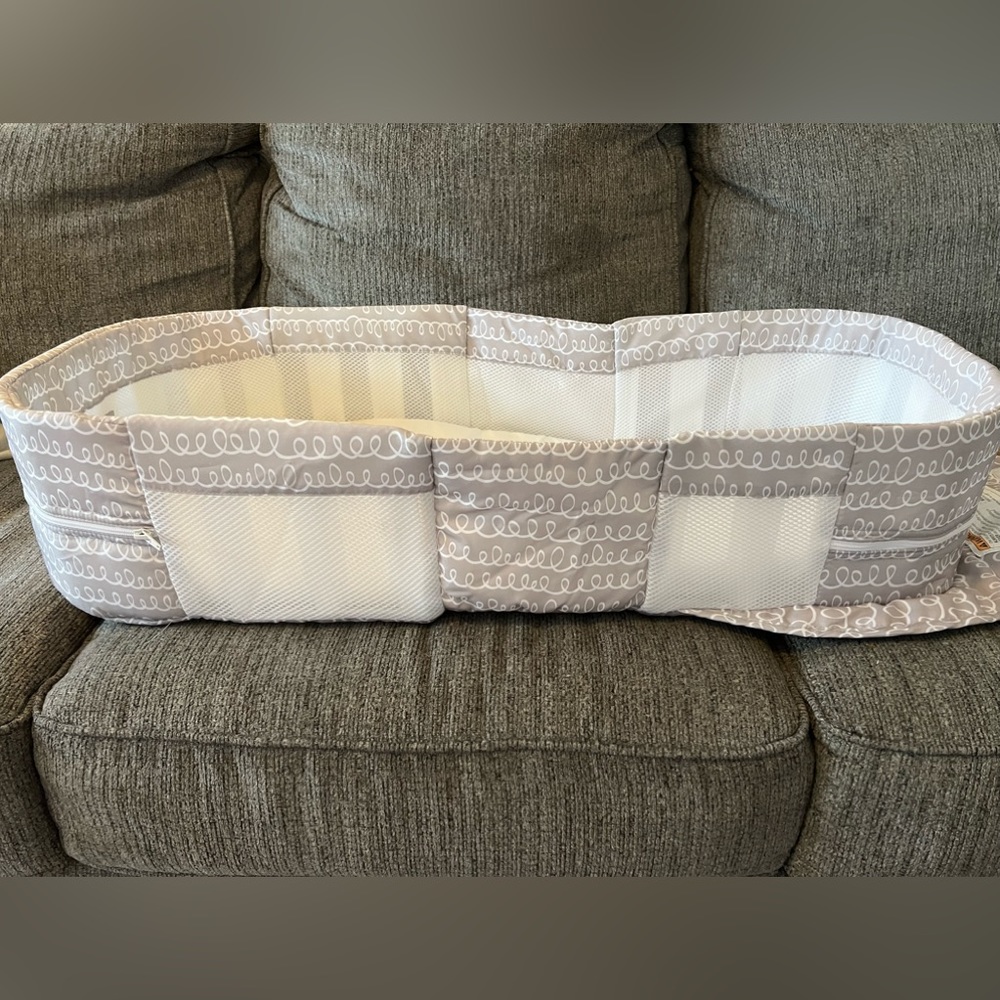 PORTABLE BASSINET